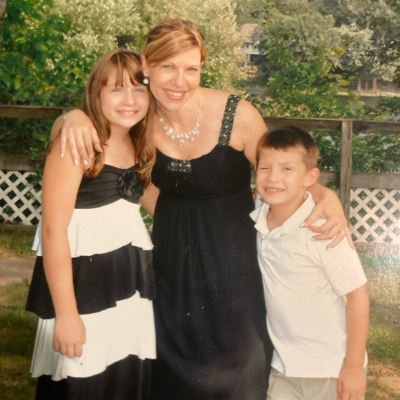 Meet your Posher, Hope - Picture 3 of 8